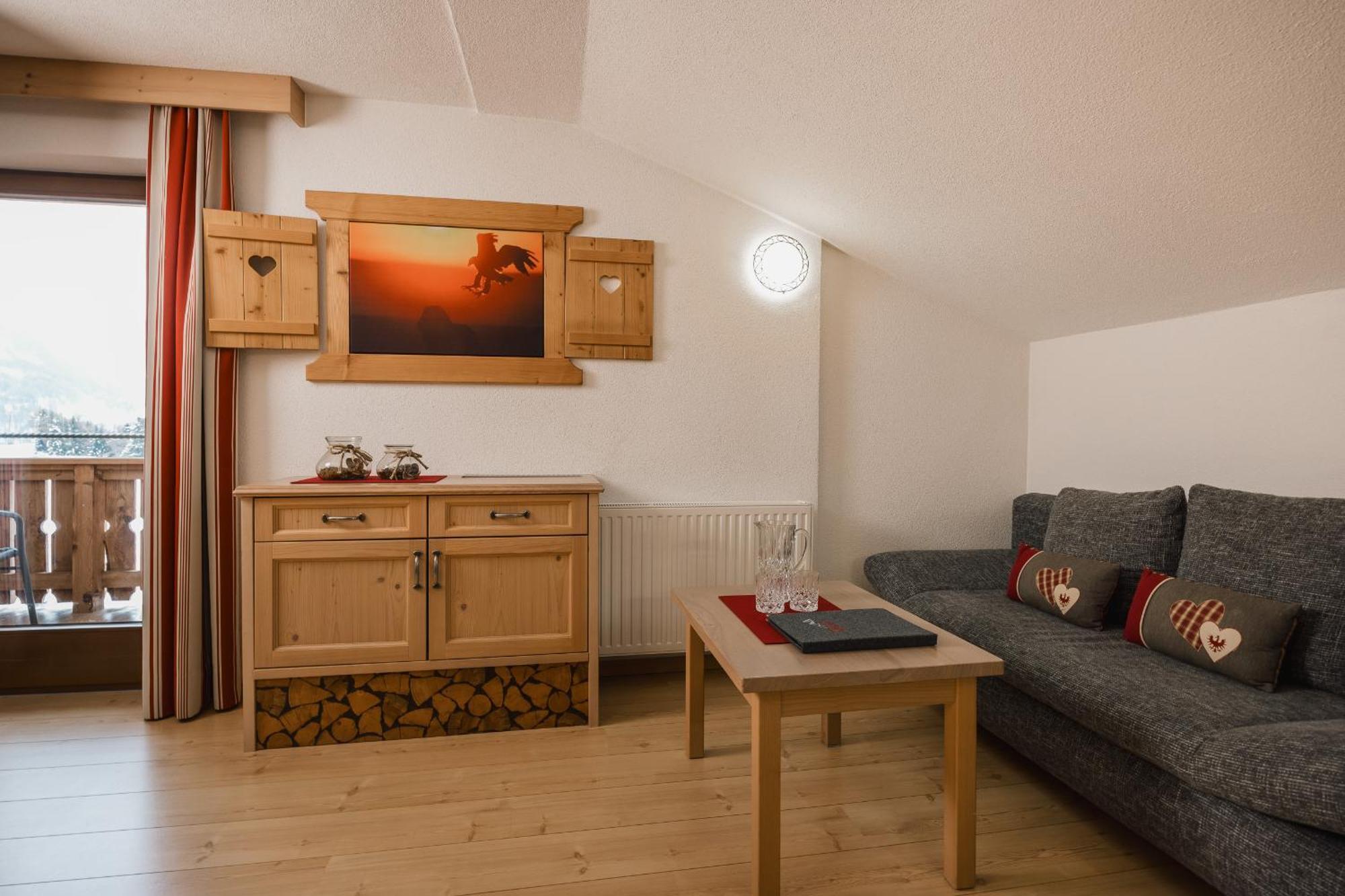 Apart Tyrol Inkl Der Super Sommer Card Im Sommer 2025 ザーファウス エクステリア 写真