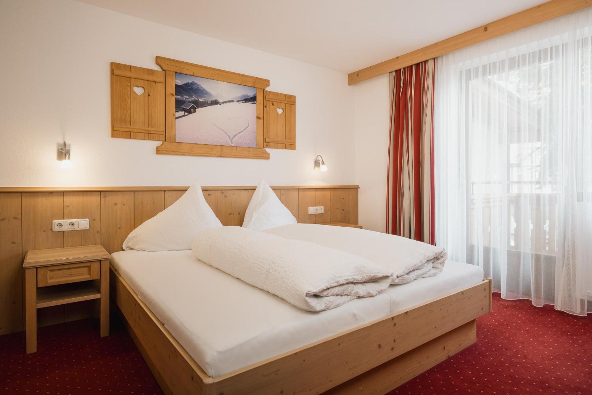 Apart Tyrol Inkl Der Super Sommer Card Im Sommer 2025 ザーファウス エクステリア 写真