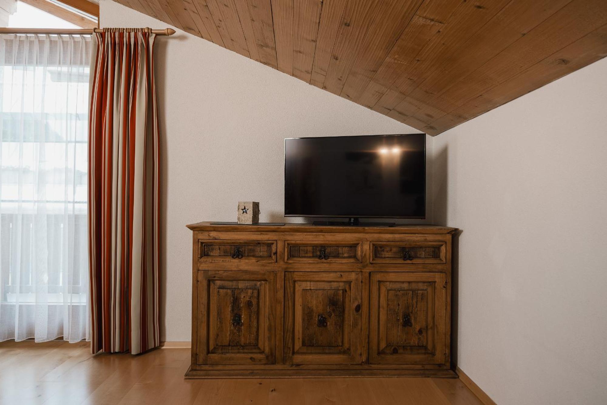 Apart Tyrol Inkl Der Super Sommer Card Im Sommer 2025 ザーファウス エクステリア 写真